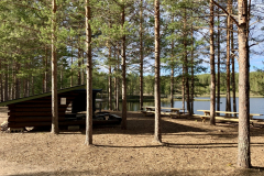 Rasteplassen-pa-Holsjoen-scaled